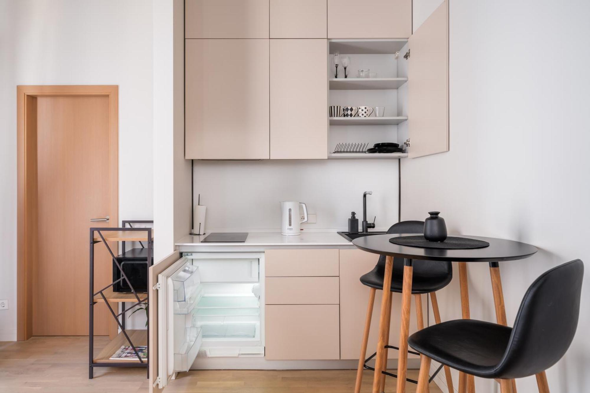 Cosy Old Town Flat In A Modern Secured Apt. Block * 里加